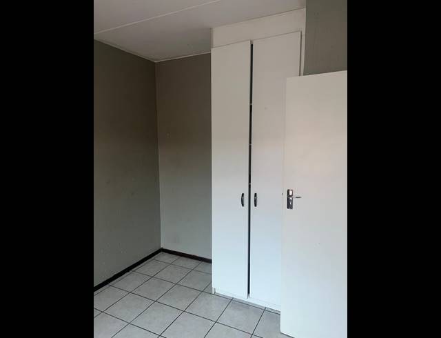 2 BEDROOM SECTIONAL TITLE FOR SALE IN COMET